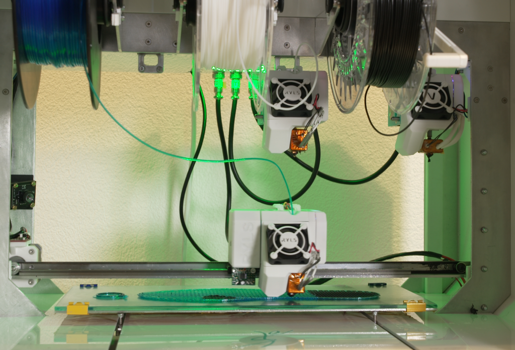 Einlagen in Baden aus dem Multimaterialdrucker.